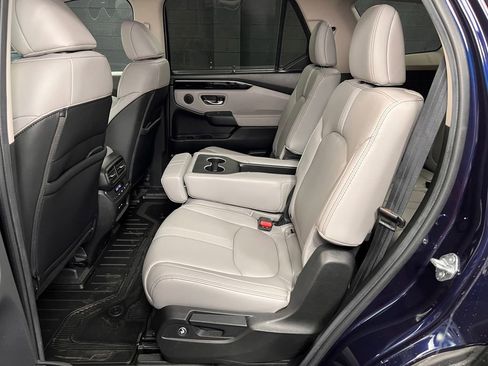 Used 2025 Honda Pilot Touring image 22