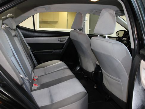 Used 2017 Toyota Corolla SE FWD image 26