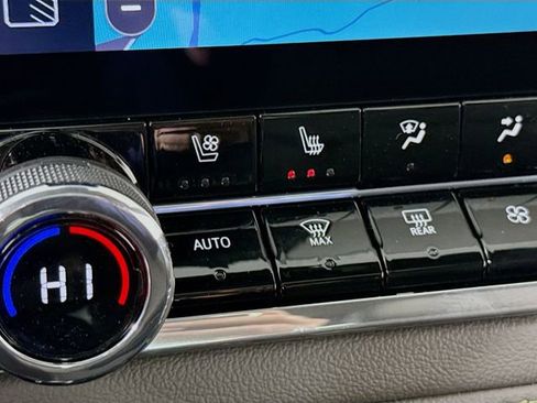 New 2026 Chevrolet Colorado ZR2 w/ Technology Package image 23