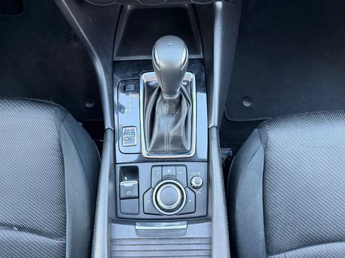 Used 2017 MAZDA MAZDA3 Sport image 29