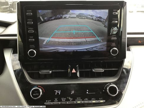 Used 2020 Toyota Corolla SE image 9