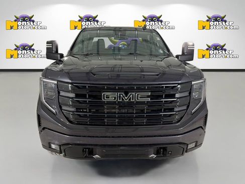 Used 2022 GMC Sierra 1500 Elevation AWD/4WD image 2