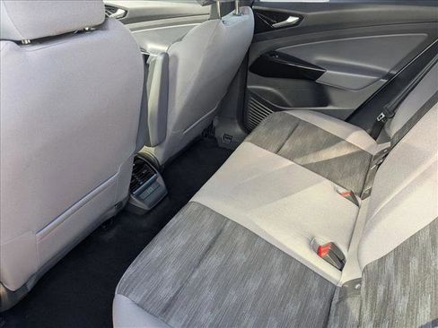 Used 2022 Volkswagen ID.4 Pro image 17