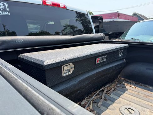 Used 2016 RAM 2500 Tradesman w/ Chrome Appearance Group AWD/4WD image 6