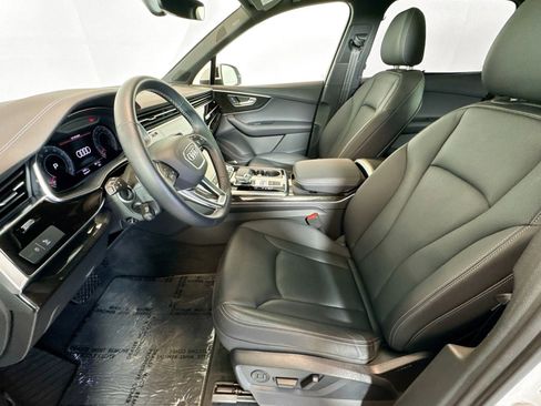 Used 2025 Audi Q7 3.0T Premium Plus w/ Premium Plus Package image 19