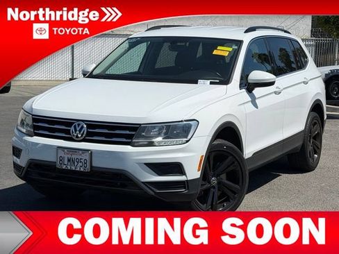 Used 2019 Volkswagen Tiguan SE FWD image 1