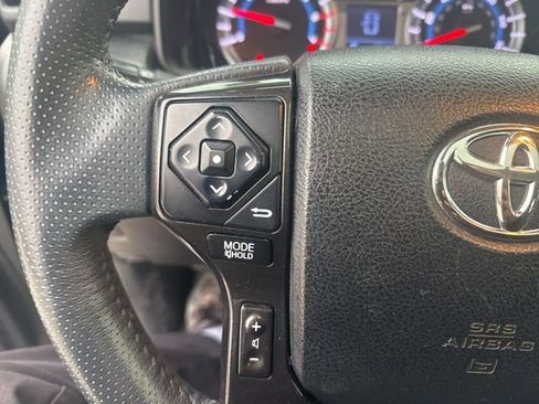 Used 2019 Toyota 4Runner TRD Off-Road Premium image 14