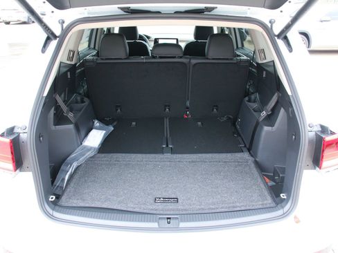 Certified 2026 Volkswagen Atlas SE FWD image 27