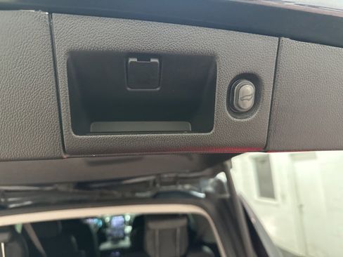 Used 2020 Chevrolet Tahoe Premier w/ 6.2L Performance Package image 39