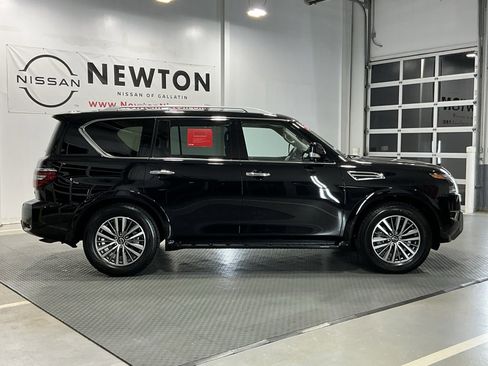 Used 2024 Nissan Armada SL w/ Captain's Chairs Package image 45