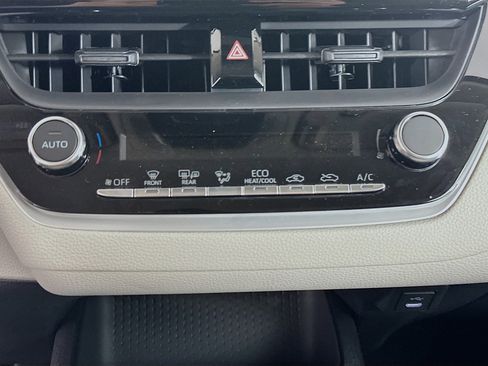 Used 2026 Toyota Corolla LE image 23