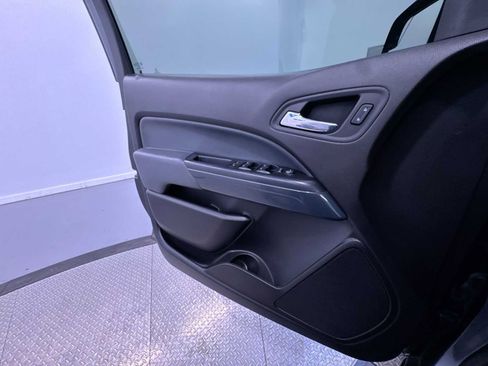 Used 2016 Chevrolet Colorado Z71 image 30