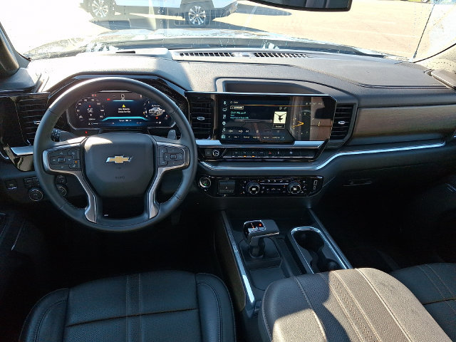 Used 2026 Chevrolet Silverado 1500 High Country w/ High Country Premium Package AWD/4WD image 11