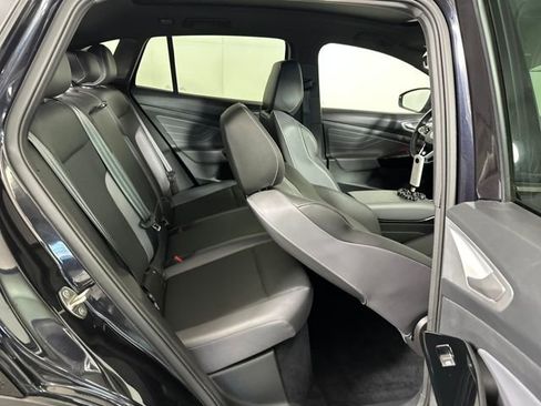 Used 2023 Volkswagen ID.4 Pro S image 27