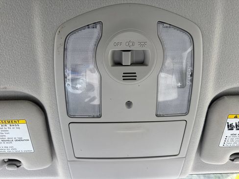Used 2010 Toyota Prius Five FWD image 27