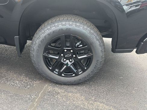 New 2026 Chevrolet Silverado 1500 Custom AWD/4WD image 38