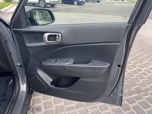 New 2026 Hyundai Venue SE image 21