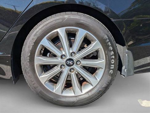 Used 2016 Hyundai Sonata Limited w/ Option Group 05 image 15