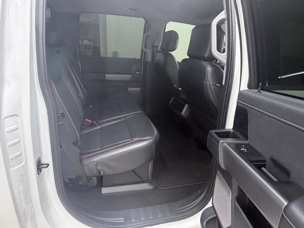 Used 2025 Ford F250 Lariat AWD/4WD image 12