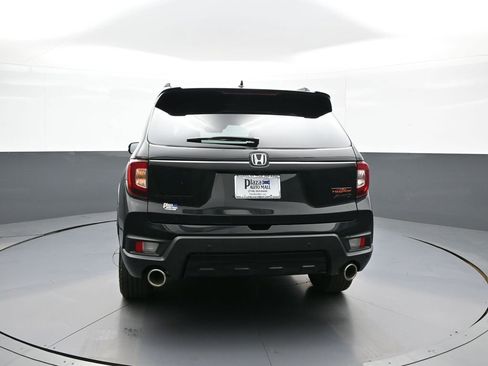 Certified 2023 Honda Passport TrailSport image 7