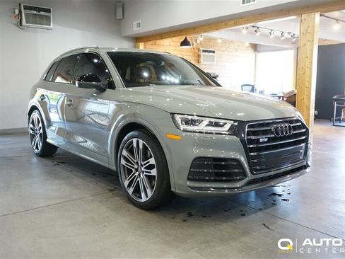 Used 2019 Audi SQ5 Premium Plus w/ Premium Plus Package AWD/4WD image 3