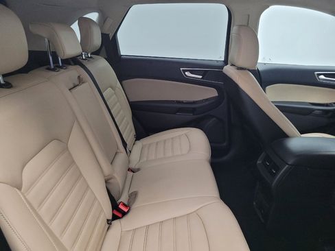 Used 2020 Ford Edge SEL w/ Convenience Package FWD image 19