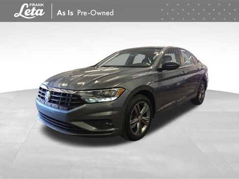 Used 2019 Volkswagen Jetta R-Line w/ R-Line Cold Weather Package FWD image 1