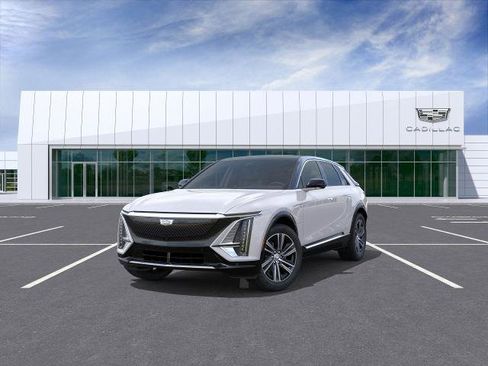New 2025 Cadillac Lyriq Luxury image 8