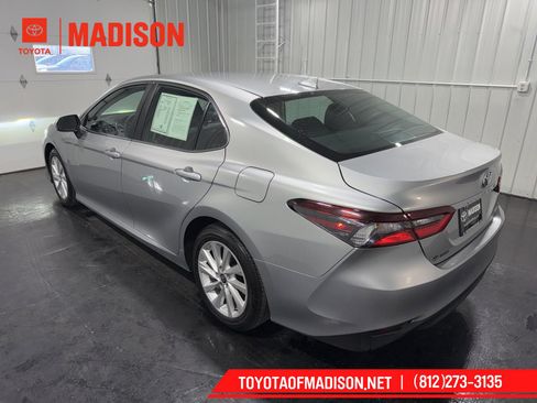 Used 2024 Toyota Camry LE image 2