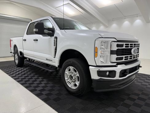 Used 2025 Ford F250 XLT w/ FX4 Off-Road Package AWD/4WD image 1