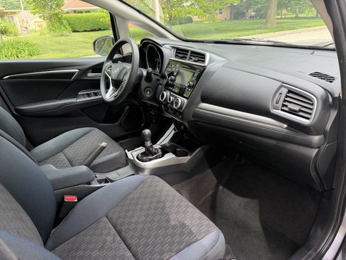 Used 2015 Honda Fit LX image 17