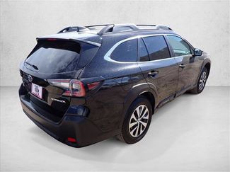 Used 2025 Subaru Outback Premium AWD/4WD video 4