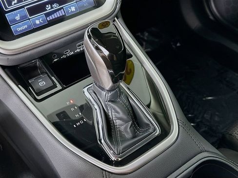 Used 2025 Subaru Outback Premium w/ Popular Package #1A image 21