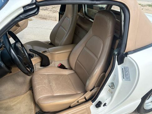 Used 2000 MAZDA MX-5 Miata RWD image 37
