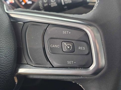 Used 2023 Jeep Wrangler Unlimited Sahara AWD/4WD image 29