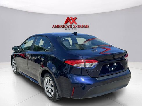 Used 2025 Toyota Corolla LE FWD image 4