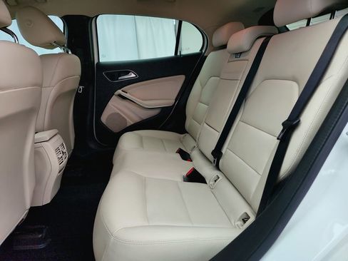 Used 2018 Mercedes-Benz GLA 250 image 20