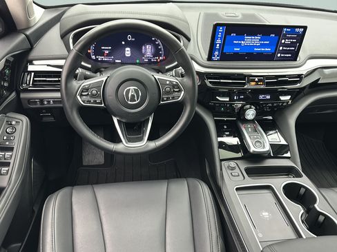 Used 2025 Acura MDX SH-AWD image 11