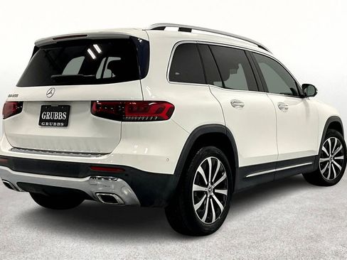 Used 2022 Mercedes-Benz GLB 250 image 2