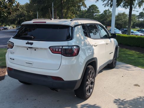 Used 2021 Jeep Compass Latitude AWD/4WD image 10