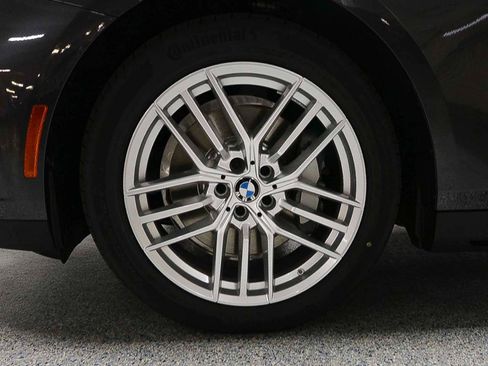 Certified 2025 BMW 530i w/ Premium Package image 5