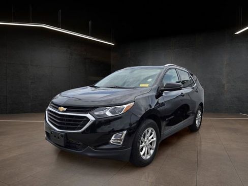 Used 2018 Chevrolet Equinox LT w/ Sun & Infotainment Package FWD image 3