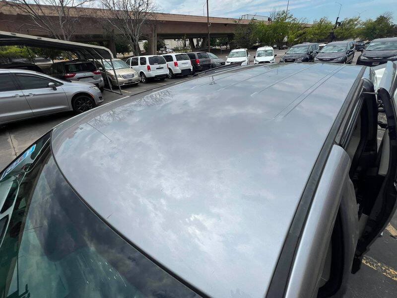 Used 2017 Dodge Grand Caravan SE w/ Power Window Group FWD image 15