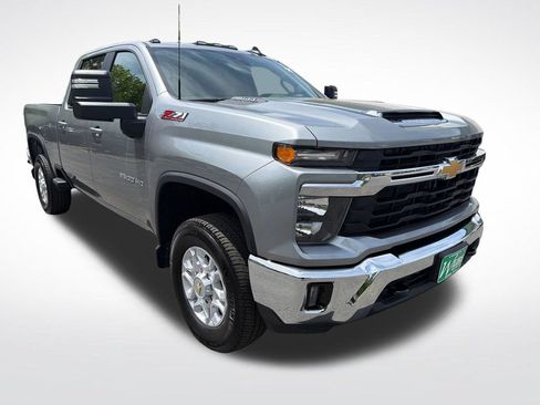 Certified 2025 Chevrolet Silverado 2500 LT w/ Convenience Package AWD/4WD image 2