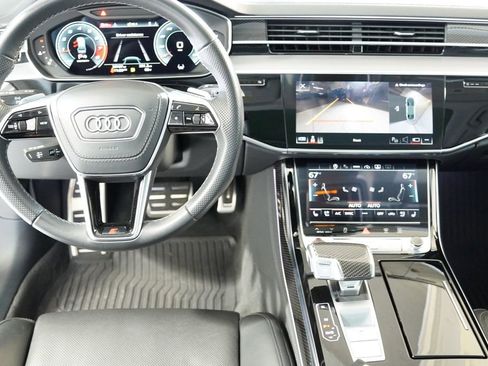 Used 2023 Audi S8 image 11