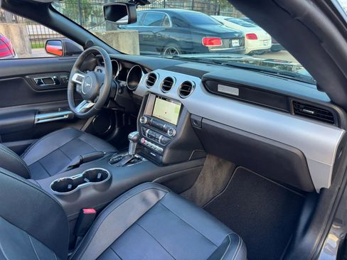 Used 2017 Ford Mustang Premium w/ Equipment Group 201A RWD image 22