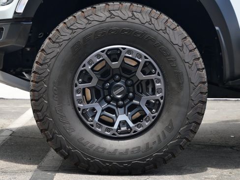 Used 2025 Ford F150 Raptor AWD/4WD image 10