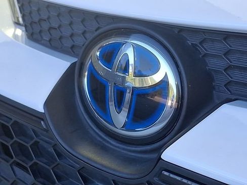 Used 2022 Toyota Corolla LE FWD image 37