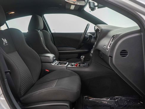 Used 2019 Dodge Charger Scat Pack RWD image 12