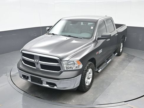 Used 2018 RAM 1500 Tradesman w/ Chrome Appearance Group AWD/4WD image 16